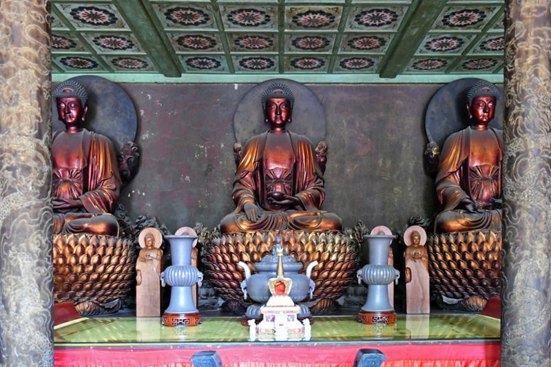 09_White Horse Temple.jpg