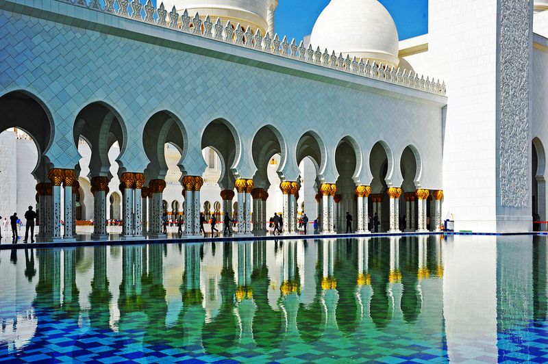 04_Columns on the Reflective Pool.jpg