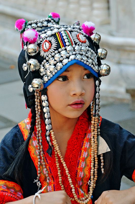 22_A folk dance performer.jpg
