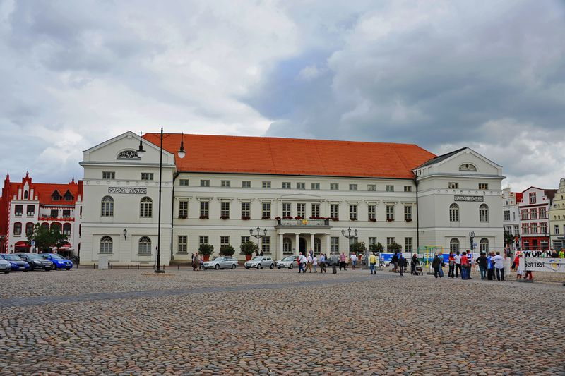 Wismar_02_City Hall.jpg
