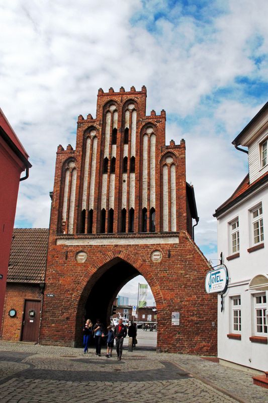 Wismar_37_Water Gate.jpg