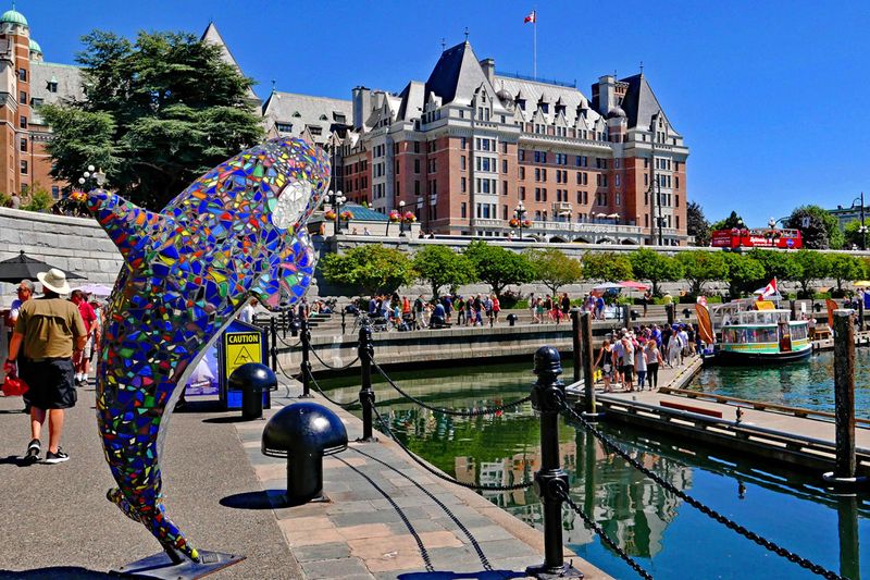 16_Fairmont Empress Hotel seen from the Inner Harbour Causeway.jpg