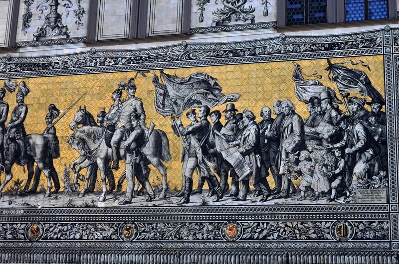 16_Fürstenzug, Procession of Princes.jpg