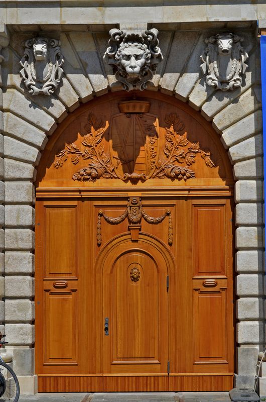 21_Transit Museum door.jpg