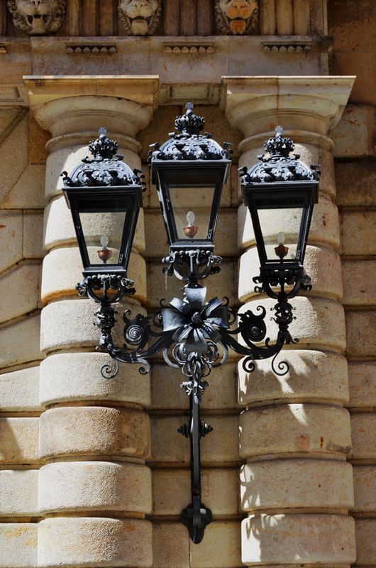 26_A walk in the Old Town.jpg