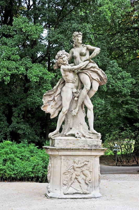 22_A statue by the Large Pond.jpg