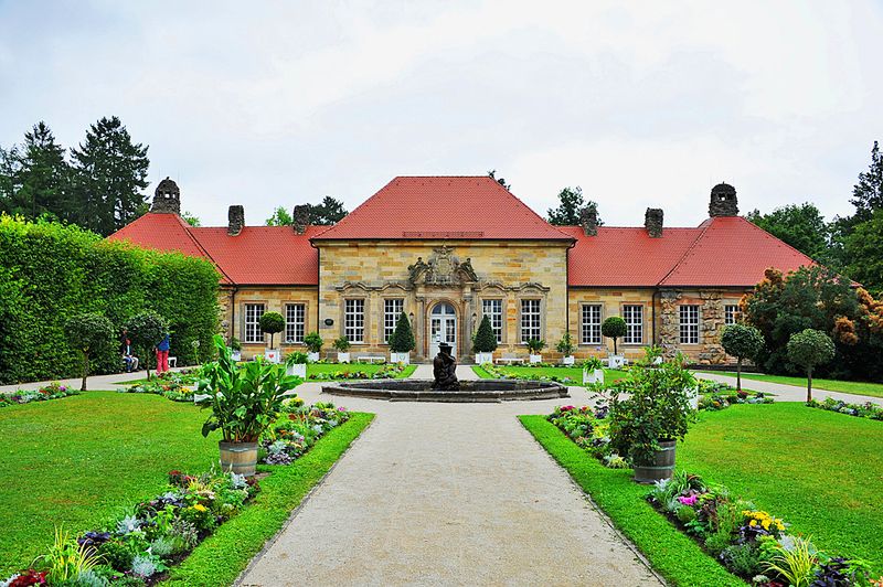 25_Hermitage Park Old Palace (Altes Schloss Eremitage).jpg