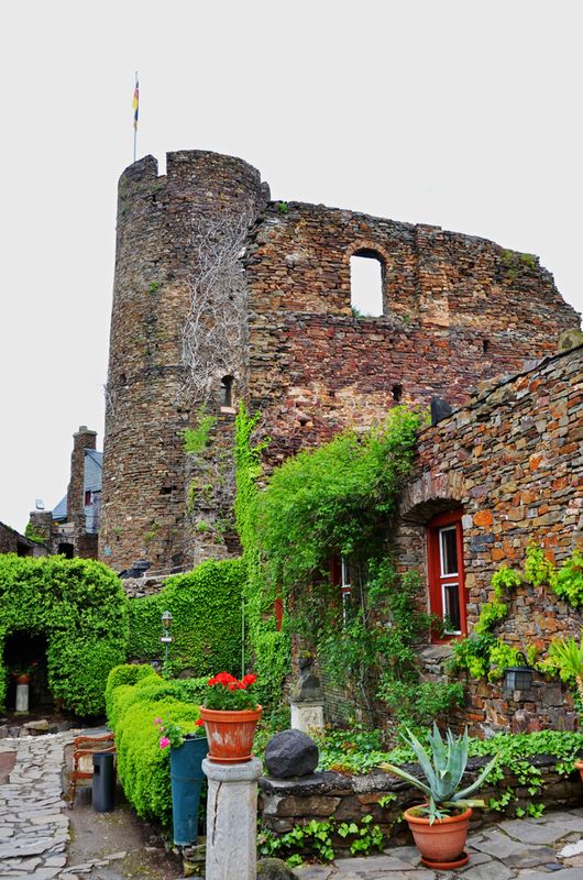 14_Burg Thurant.jpg