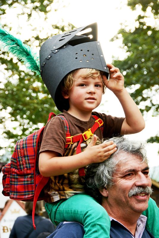 59_Dad, look who's fighting !.jpg