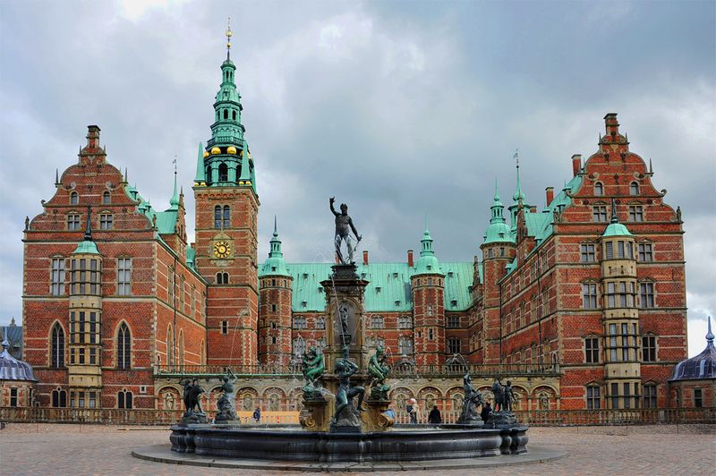 Frederiksborg Castle.jpg