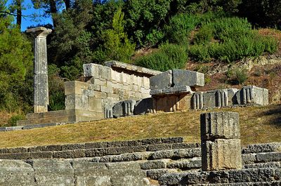 05 - Olympia Archaeological Site.jpg