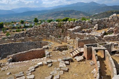 08_Mycenae Archaeological Site.jpg