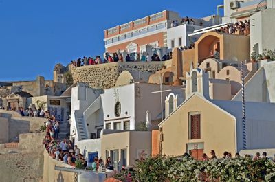 62_Walls of tourists.jpg