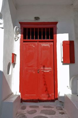 20_Red and white.jpg