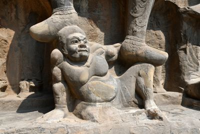 Longmen Grottoes_12.jpg