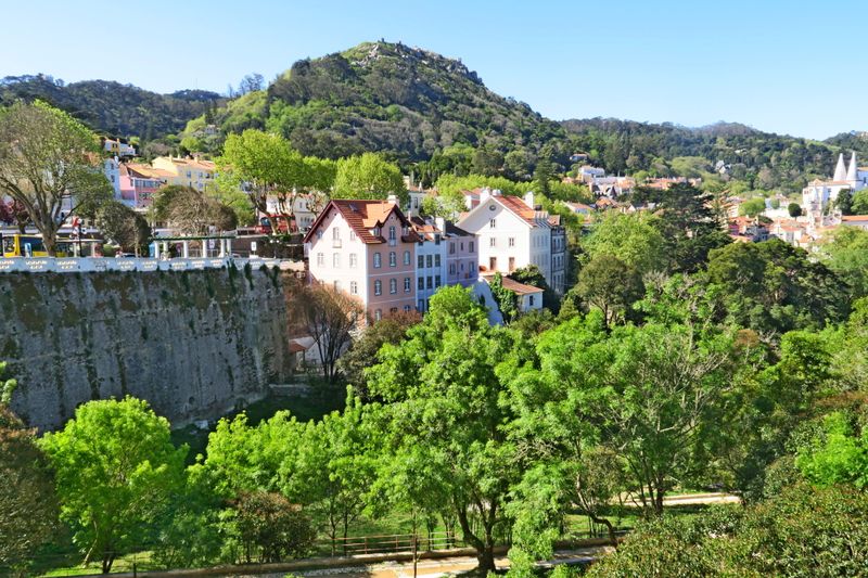 63 Sintra