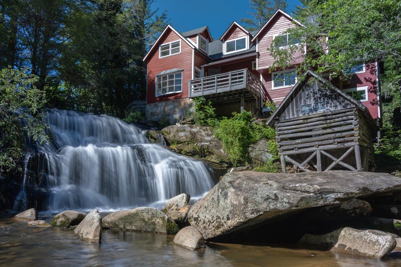 Mill Shoals Falls