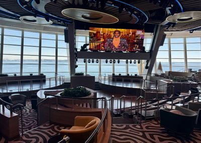 each of the 6 robotic arms is 1 million dollars. They said the cost of this room alone was more than their 1st cruise ship!!!