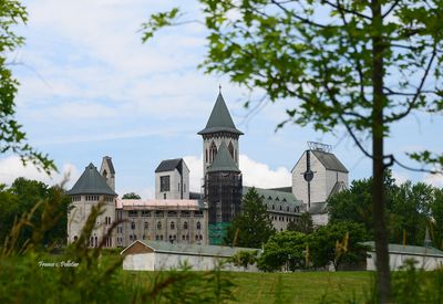 :: Abbaye de Saint-Benot-du-Lac ::