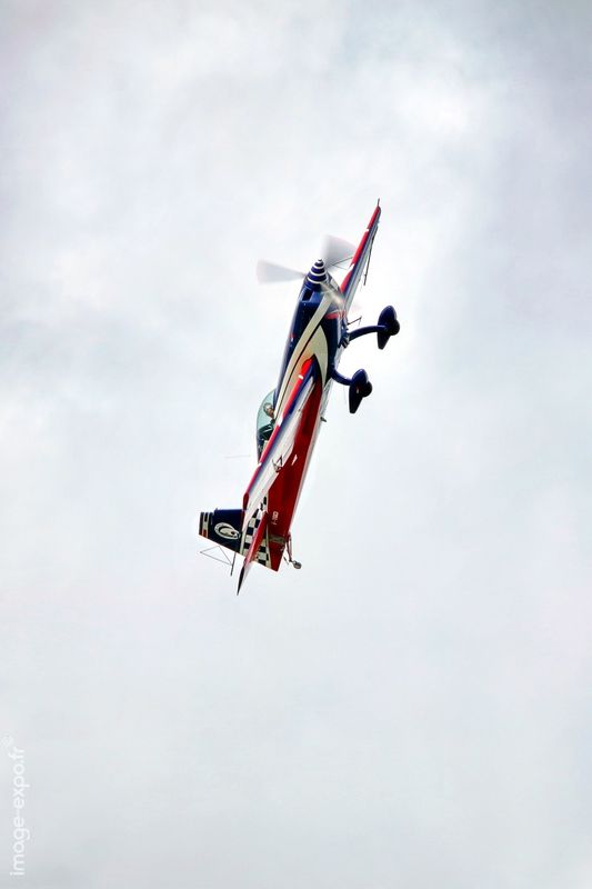 Fly-in_LFLN221s.jpg