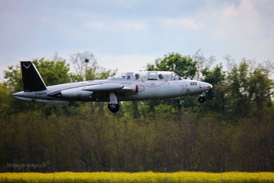 Fly-in_LFLN016s.jpg