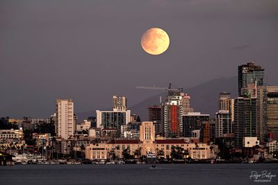 Full Harvest Moon