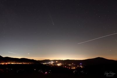 Comet C/2023 A3 (Tsuchinshan-ATLAS) taken from Valley View Point along Sunrise Highway