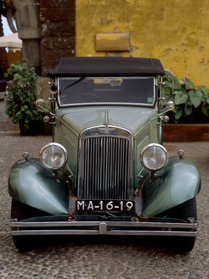 Old Bentley in Funchal