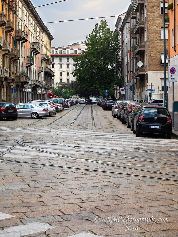 160909_074436_1798 A Quiet Street In Milano