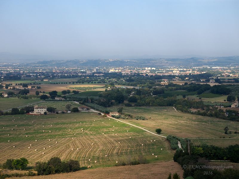 160830_083247_2007 Umbrian Farmland