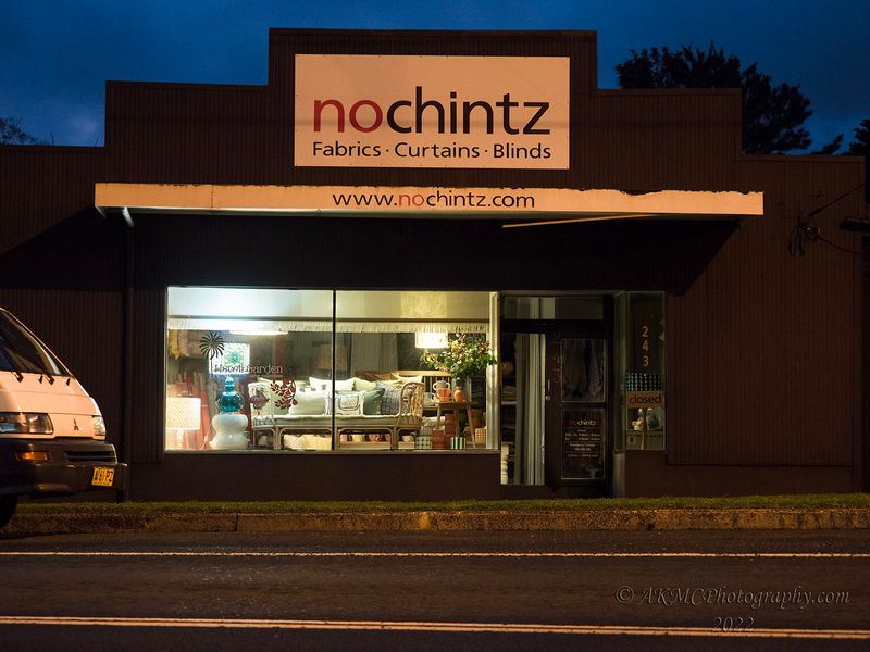 220723_062906_0012 No Chintz, No Longer (Local Places / Little Shops) (Sat 23 Jul 22)