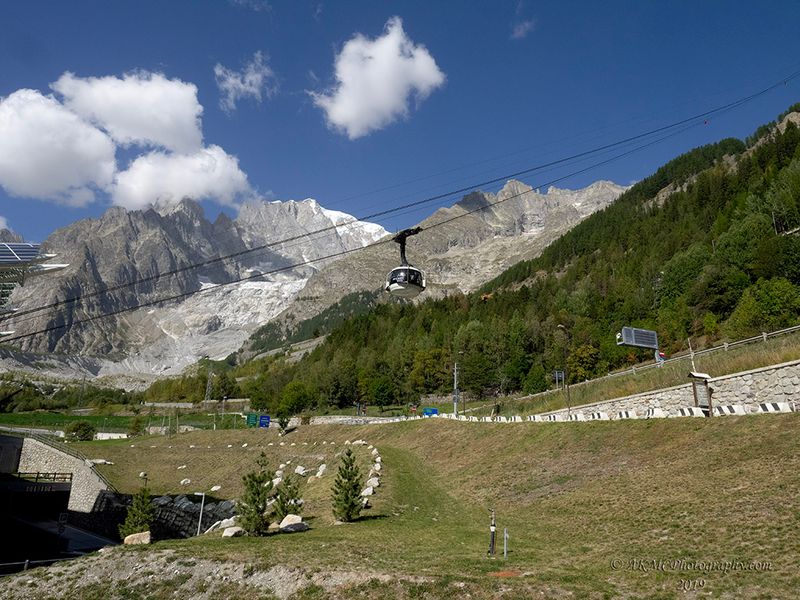 190917_114212_4978 A Gondola In Context (Tue 17 Sep 19)
