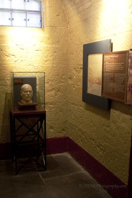 101224_114918_13201 Death Masks I - George Melville (Fri 24 Dec 10)