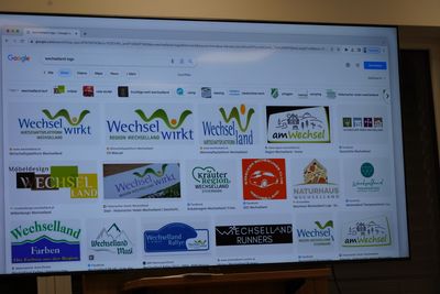 Wechselland: Logovielfalt