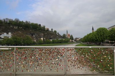 Le Makartsteg pont pitonnier pour passer de l'ancienne  la nouvelle ville.