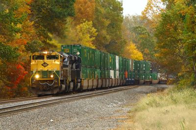 Holmesville, IN NS 1067 West 10-16-20 150 PM .JPG