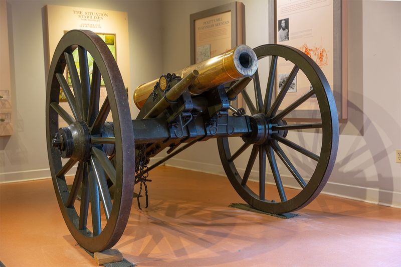 M1841 12-Pounder Brass Howitzer