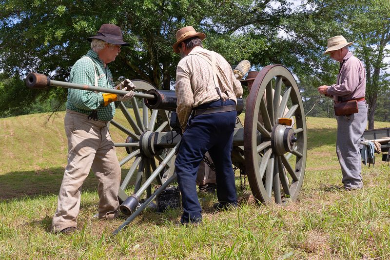 Confederate Gun Crew