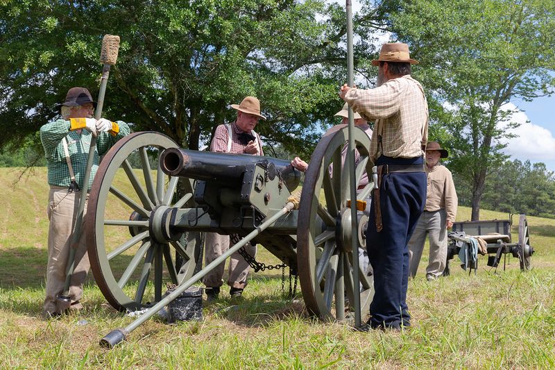 Confederate Gun Crew