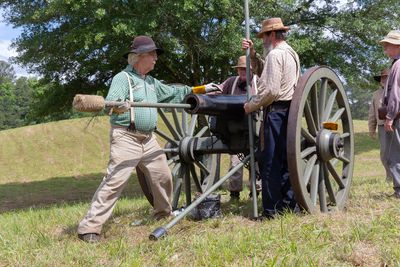 Confederate Gun Crew
