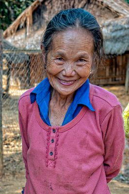 Sunya, Hmong Woman