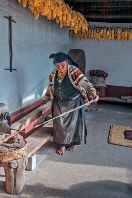 Olivia Andrango Spinning Wool