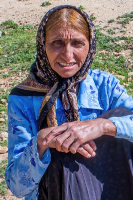 Qashqai Women Spinning Wool