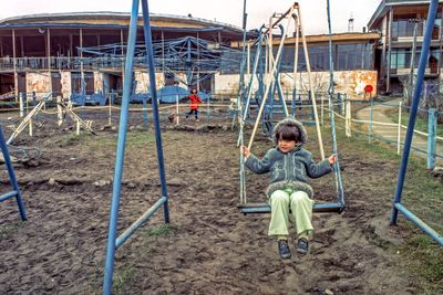 Swinging at the Caspian