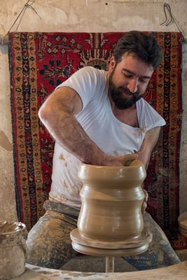 Iradj Naderi, Potter