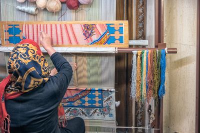 Weaving a Rug