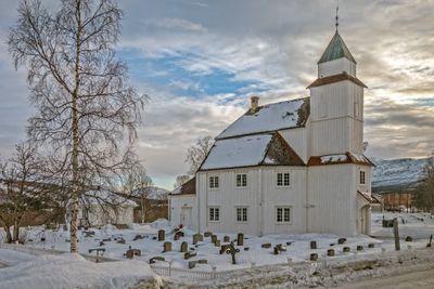 Bardu Kirke