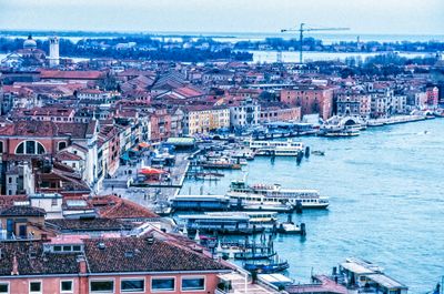 53712_00413-Edit.jpg