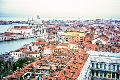 53712_00502-Edit.jpg