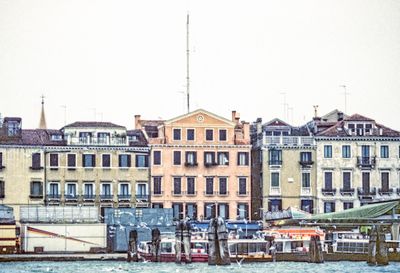 53746_00402-Edit.jpg